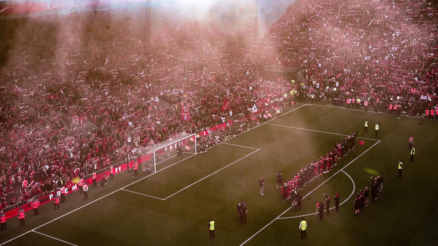 2016年11月：本·佐布里斯特凭借关键安打荣膺2016世界大赛MVP。