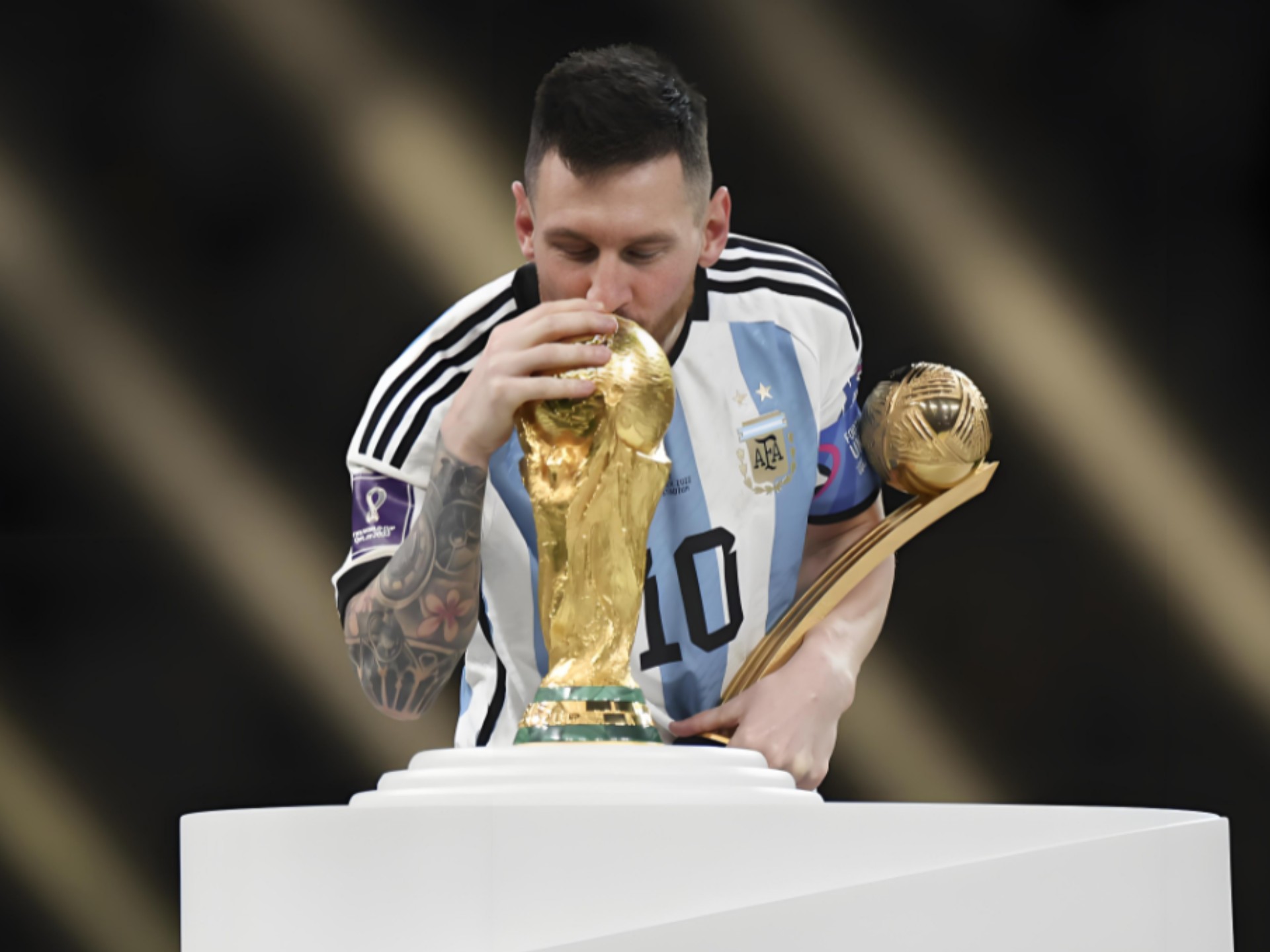 广厦半场53-44领先北京，胡金秋21分翟晓川9分