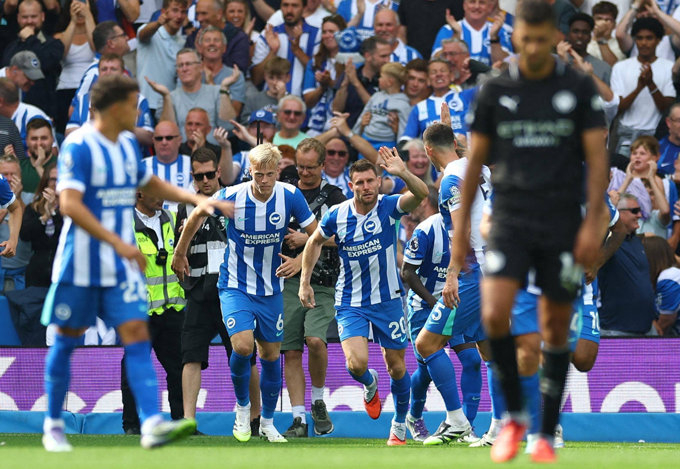 《体育旅游：跟随球队客场远征的棒球死忠生活指南》