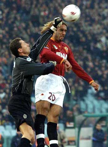 官方：费迪南德将担任世界杯抽签仪式主持人，布雷迪、奥尼尔等参加