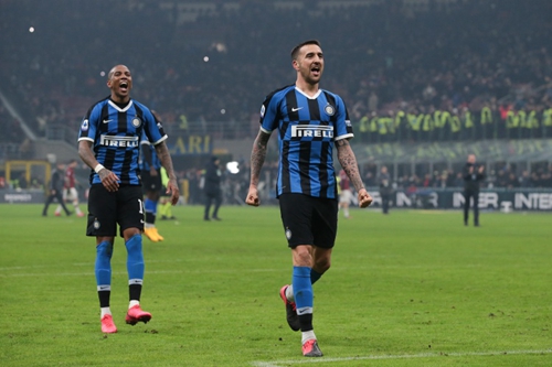 体坛记忆｜篮网三巨头合体首秀震联盟，轮番单打诠释极致进攻（体坛回望｜篮网三巨头首秀震撼全联盟，轮番单打演绎极致火力）